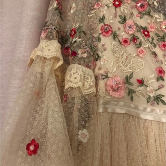 Needle & Thread Butterfly Meadow Gown In SIZE 0 - Picture 4 of 12